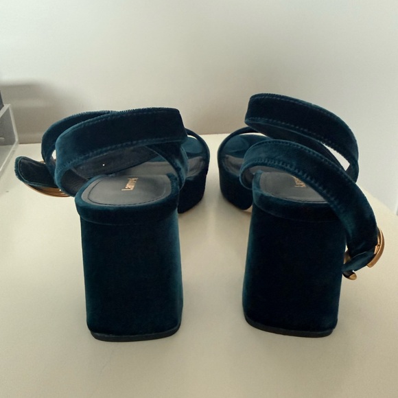 Larroude Dolly Verona Low Sandal In Blue Velvet, New & Never Worn Outside - Picture 3 of 4